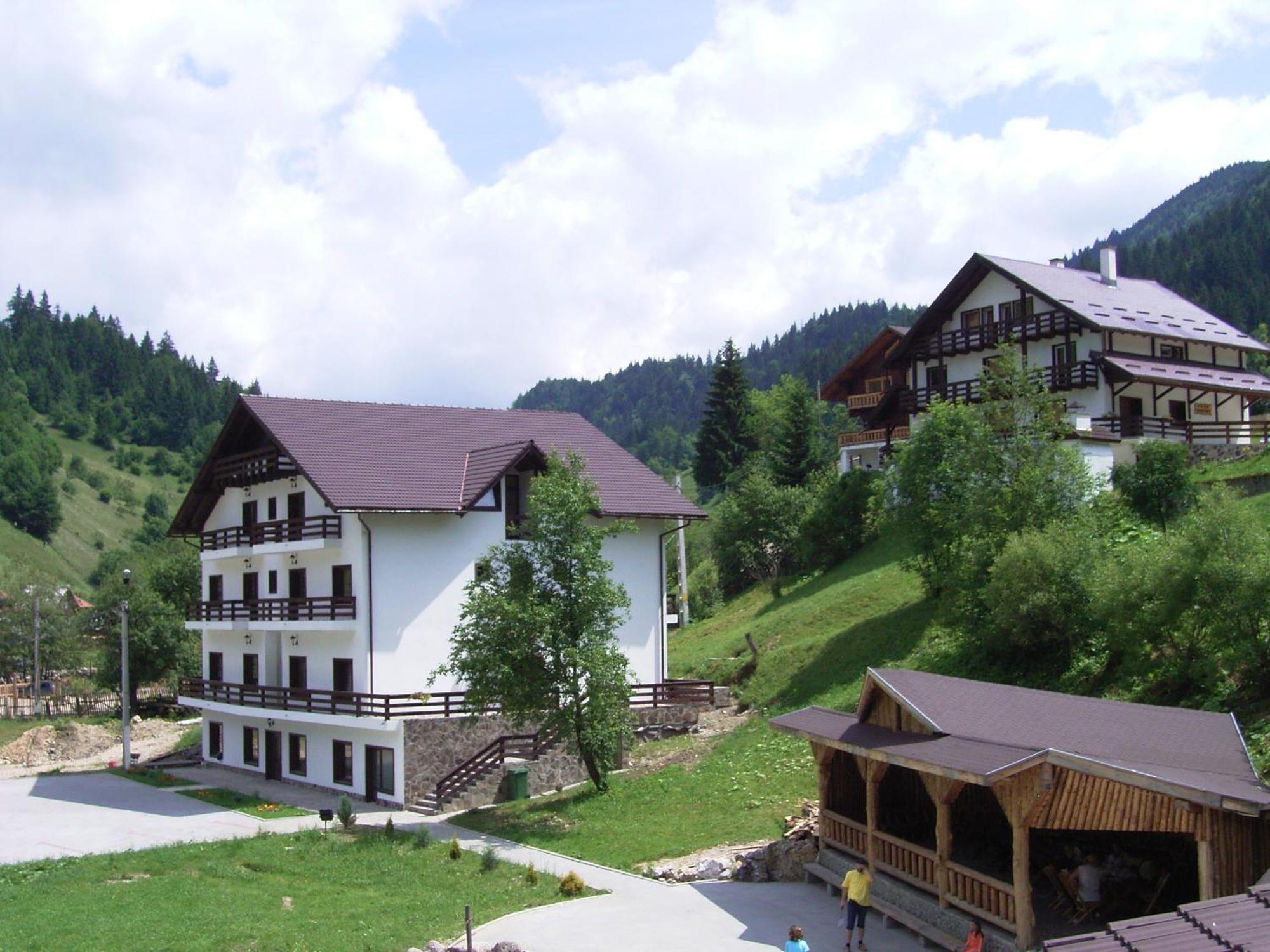 Resort Cheile Gradistei Moieciu มัวเยชู เด ซุส ภายนอก รูปภาพ